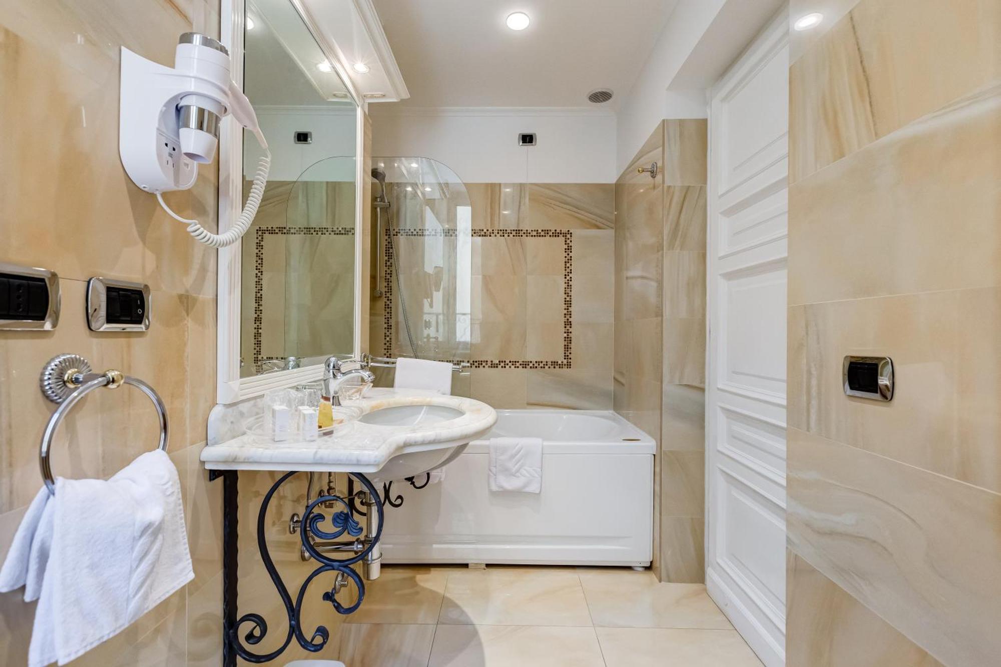 Hotel Cellini Roma Ngoại thất bức ảnh